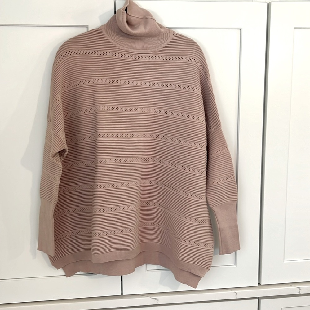 Paisie blush colored sweater NWT